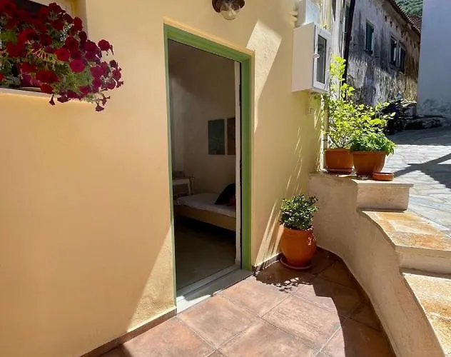 Ilianas Place